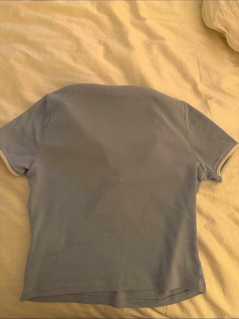 VERONICA BEARD Kearney Tee - Picture 5 of 5